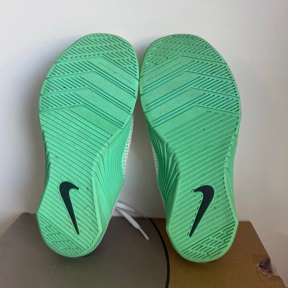 Nike Metcon 6 infinite Lilac /Green Women Running Sneakers - SZ 8 - Picture 12 of 12